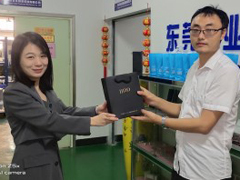 春浓三八节，，亚投国际精机为全体女职工发放温馨福利